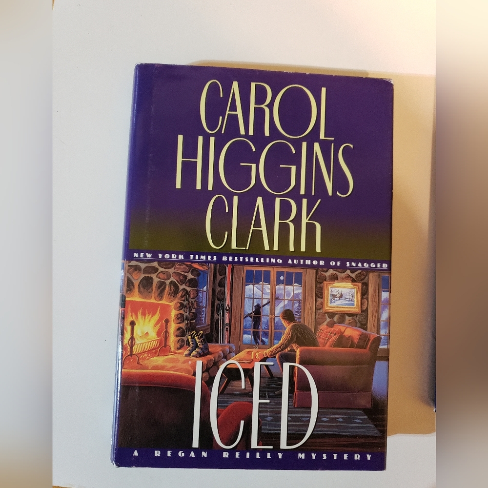 2 hardcover books by Carol Higgins Clark - Picture 2 of 7